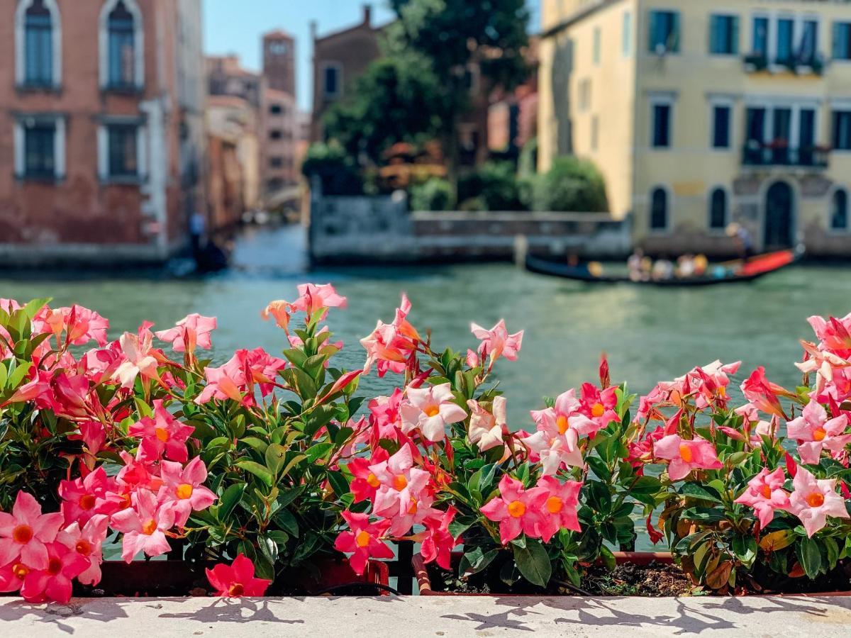 Ca' Dei Cuori On The Grand Canal Венеция Экстерьер фото